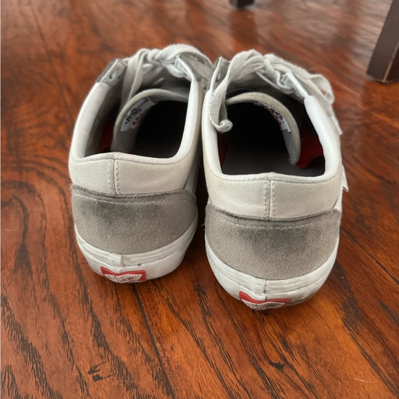 Men’s Vans - Picture 3 of 6